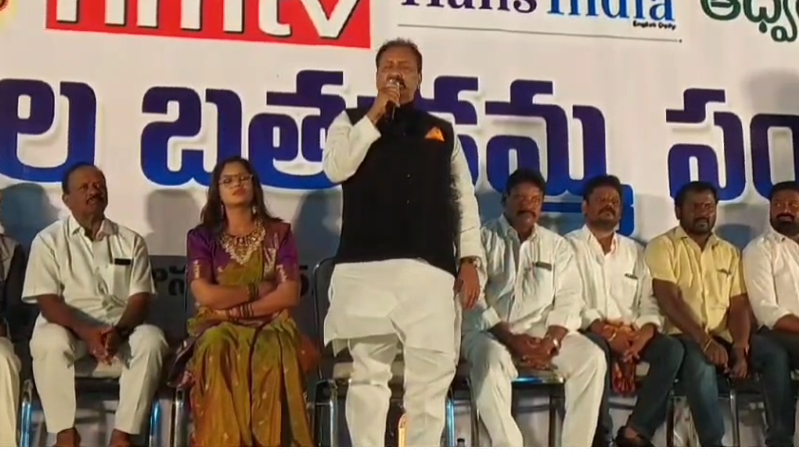Mohammed Shabbir Ali attended the Saddula Bathukamma festival in Kamareddy, celebrating women’s contributions and traditional customs with vibrant festivities.