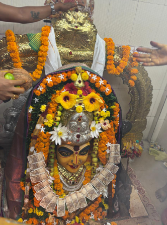 In Kurupam, devotees presented a silver Makara Torana to Sri Malatamma, showcasing community spirit and devotion during the procession led by Kalinga Vaishya Sangham president.