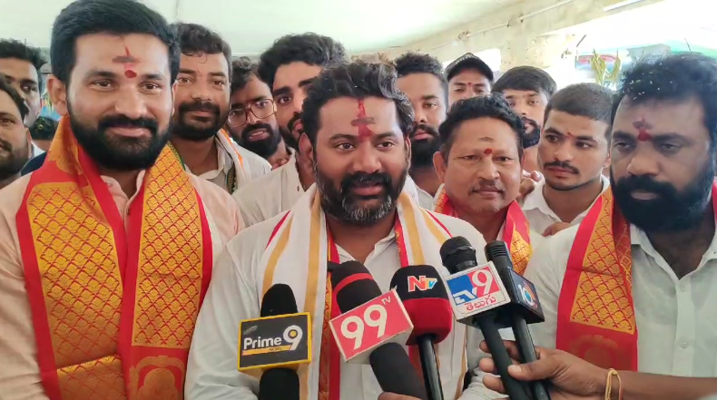 In Parvathipuram, Janasena leaders performed rituals at the Tirupati temple to express solidarity with Pawan Kalyan’s atonement deeksha, condemning the previous government's actions.