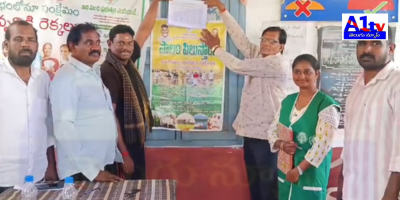 The "Field Calling" program is conducted every Tuesday and Wednesday to promote agricultural products and consumption. Various local leaders and officials participated in the initiative to support farmers and agricultural development.
