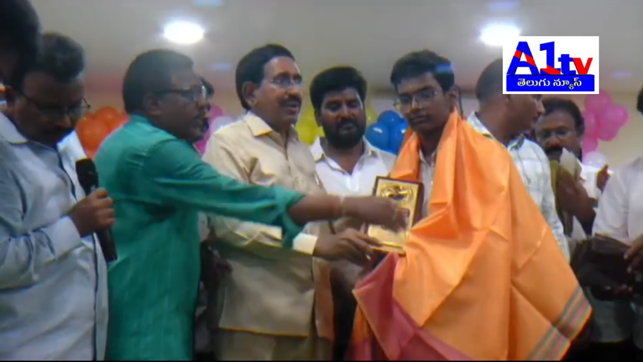 In a ceremony at the Balija (Kapu) Bhavan in Nellore, Minister Narayana awarded scholarships to merit students, emphasizing TDP's support for education.