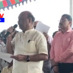 నాతవరం మండలంలో రోడ్డు పనుల ప్రారంభోత్సవం Speaker Chintakayala Ayyanna Patrudu initiates ₹14 crore road works in Nathavaram Mandal, focusing on infrastructure development.