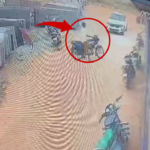 ధర్మవరం లో బైక్ దొంగతనం – సీసీ ఫుటేజ్ ఆధారంగా దర్యాప్తు A bike theft took place in Dharmavaram, with the thief captured on CCTV. The victim has filed a police complaint, and an investigation is underway based on the footage.