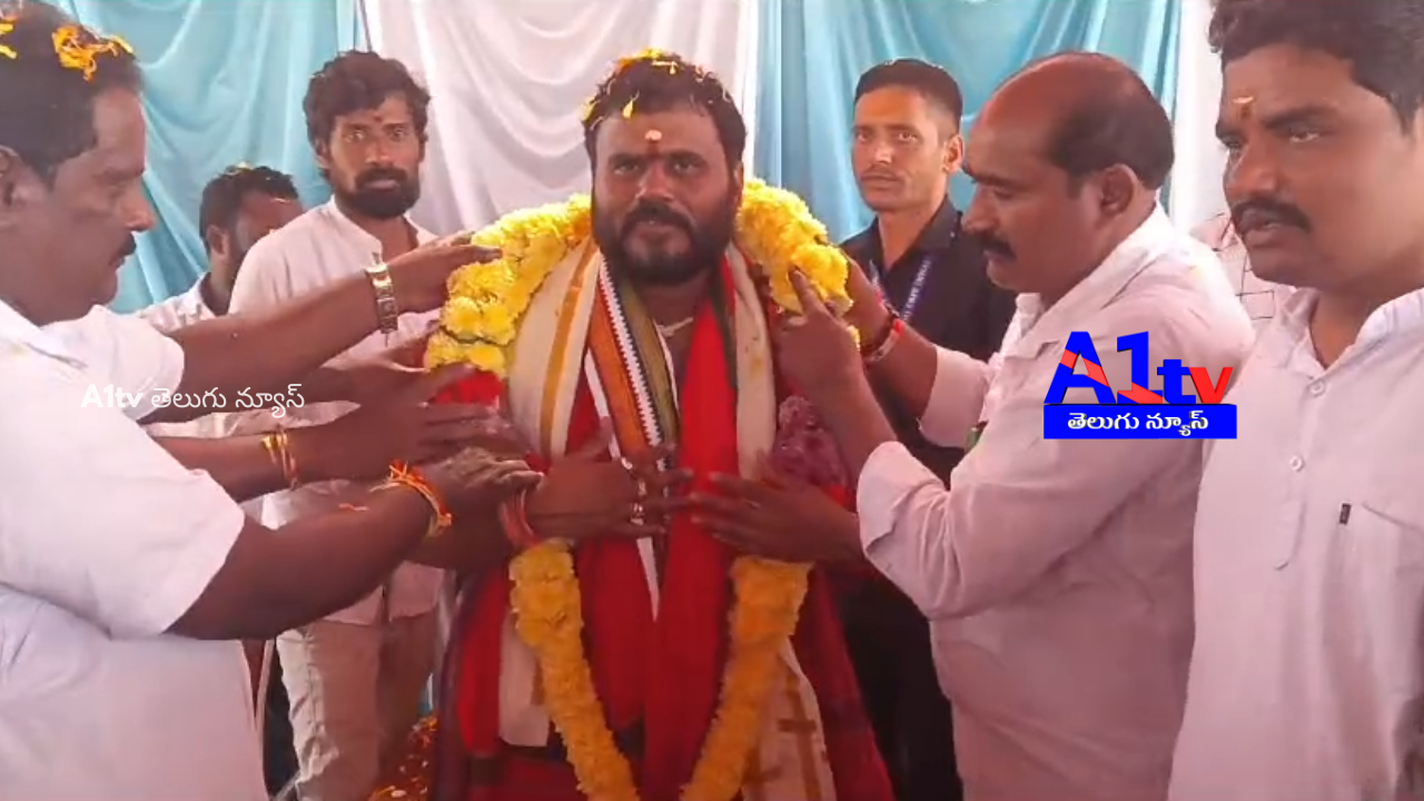 BCY leader Bode Ramachandra Yadav visited Antarvedi Lakshmi Narasimha Swamy and performed special prayers.