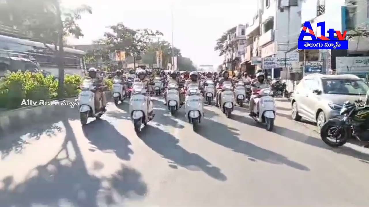 SP Ratna led a helmet awareness bike rally in Dharmavaram, Sathya Sai district, urging people to wear helmets while riding.
