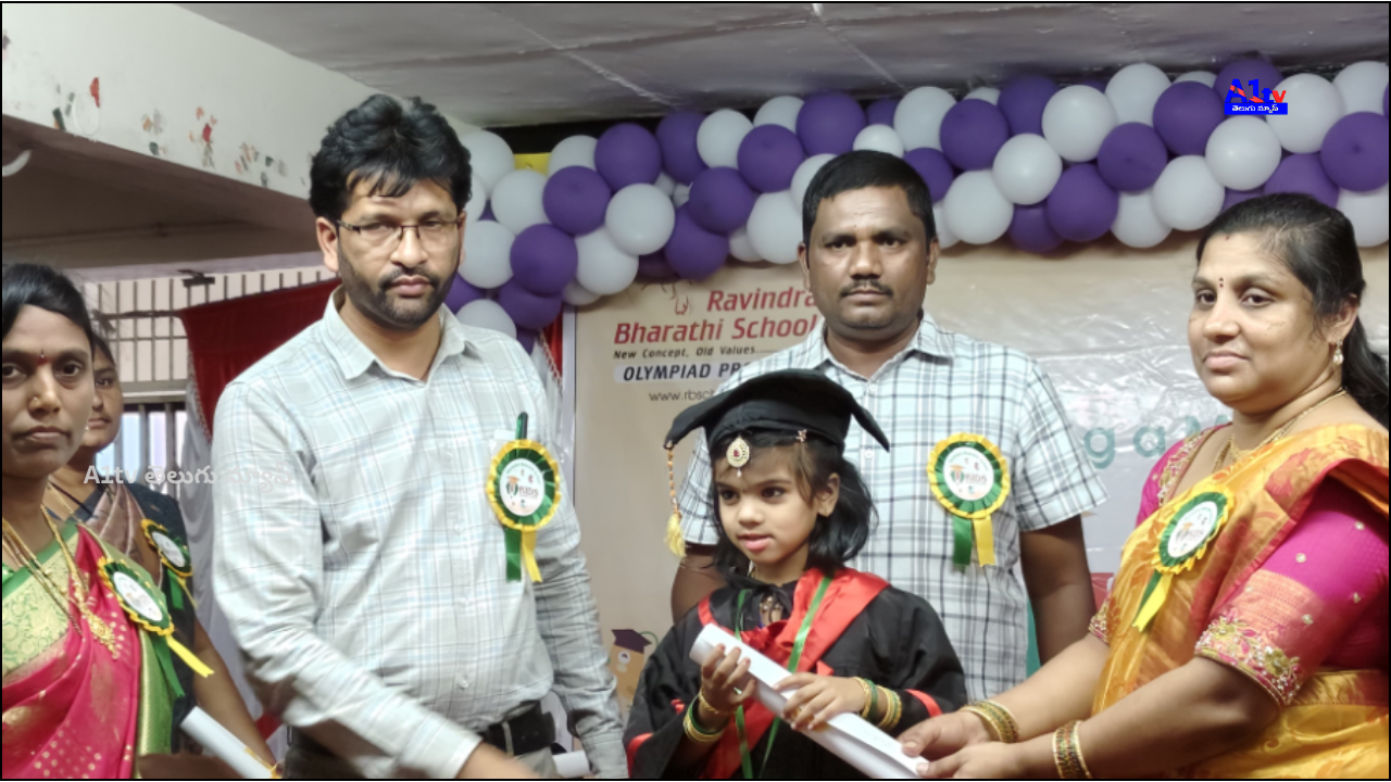 Kids Convocation held grandly at Ravindra Bharathi School, Palakonda; dignitaries praised the kids and encouraged creativity.