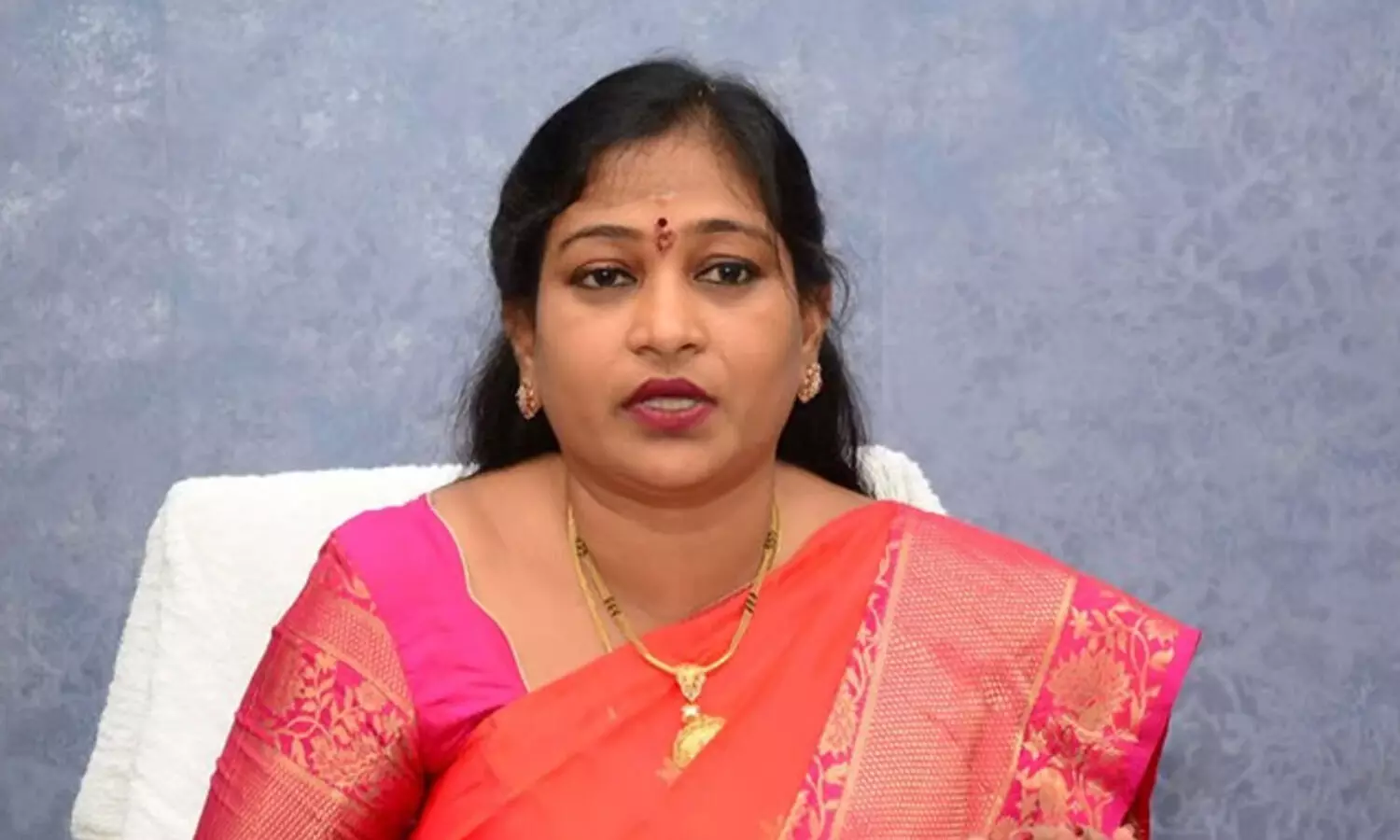 Cranes collapse accident causing death of English teacher in Payakaraopeta, Andhra Pradesh