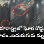 Damaged vehicles after a fatal road accident in Ambernath caused by driver heart attack