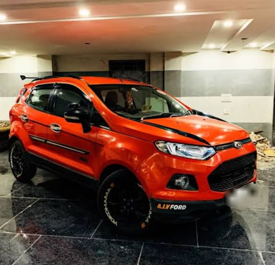 Delhi police seize Ford EcoSport car linked to Umar Nabi in Red Fort blast case