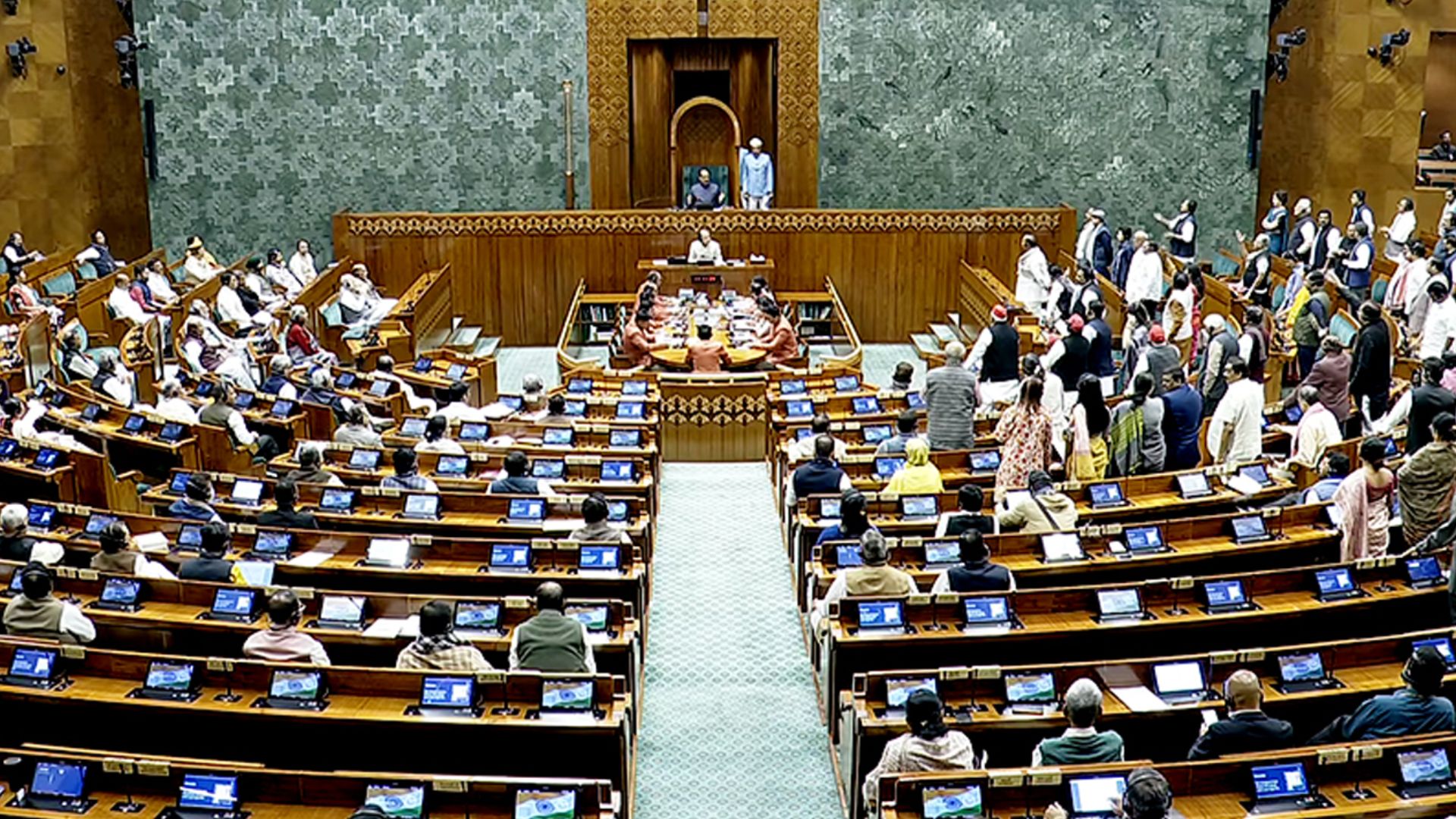 Loksabha postponed Modi’s speech on budget