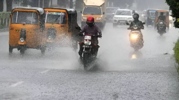 cloudy sky over andhra pradesh with chances of rain and gusty winds in next 24 hours