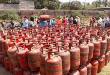 LPG కొరత భయం అవసరం లేదు…వదంతులపై కేంద్రం స్పష్టీకరణ lpg gas cylinder delivery with otp verification system in india