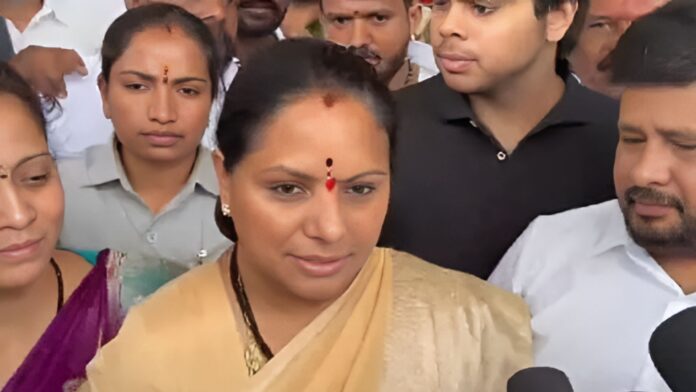 Kalvakuntla Kavitha Jai Andhra slogan during Tirupati visit