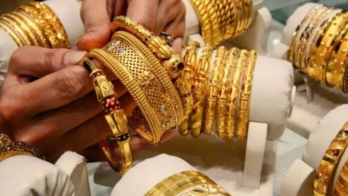 Gold and silver prices drop amid West Asia conflict, trading rates today