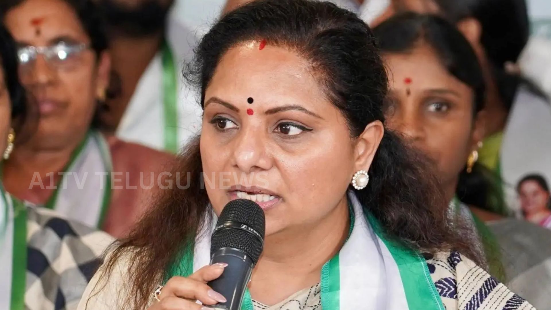 Kalvakuntla Kavitha | పార్టీ పేరు, జెండా విడుదలకు ముహూర్తం ఫిక్స్…కవిత కీలక నిర్ణయం kalvakuntla kavitha announcing launch date of her new political party in telangana