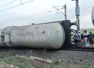 goods train derailment near kommalapudi junction in nellore district disrupts rail traffic