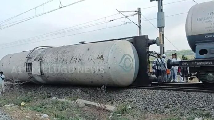 goods train derailment near kommalapudi junction in nellore district disrupts rail traffic