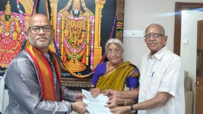 donors handing over donation dd cheques to ttd additional eo for sri venkateswara annaprasadam trust in tirumala