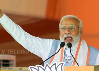 PM Modi | ఆడబిడ్డల భద్రత పై మోడీ ధ్వజం .. ఎన్నికల ప్రసంగంలో మోడీ ఫైర్ PM Modi addressing a public rally in West Bengal during election campaign