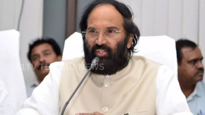 Telangana ministers reviewing paddy procurement at Yadadri Bhongir collectorate meeting