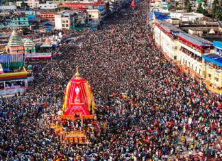 Jagannath Rath Yatra chariots and devotees gathered at Puri in Odisha