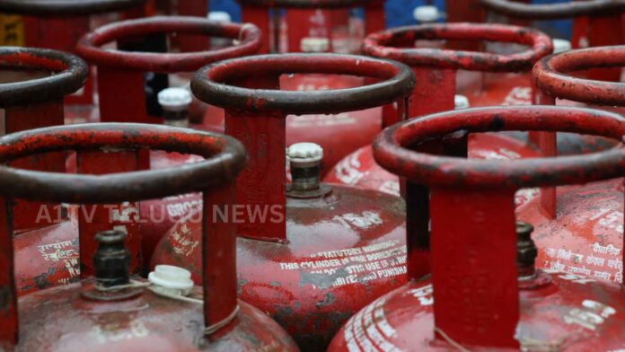 commercial lpg cylinder price reduced in india by rs 188.50
