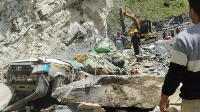 Landslide hit a Tata Sumo in Himachal Pradesh's Lahaul-Spiti district.