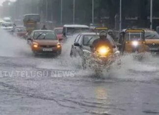 Dark rain clouds over Hyderabad as heavy rainfall begins