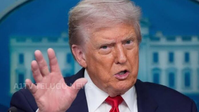 Donald Trump announcing new tariff policy on imported generic medicines